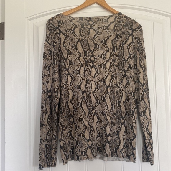 Zara Snakeskin Viscose Sweater Size Medium - Picture 3 of 4